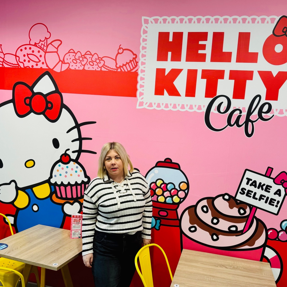 Visiting The Pop-Up Hello Kitty Cafe In Primark Edinburgh